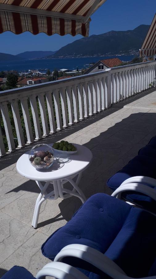Apartment Dubrava Teodo Esterno foto